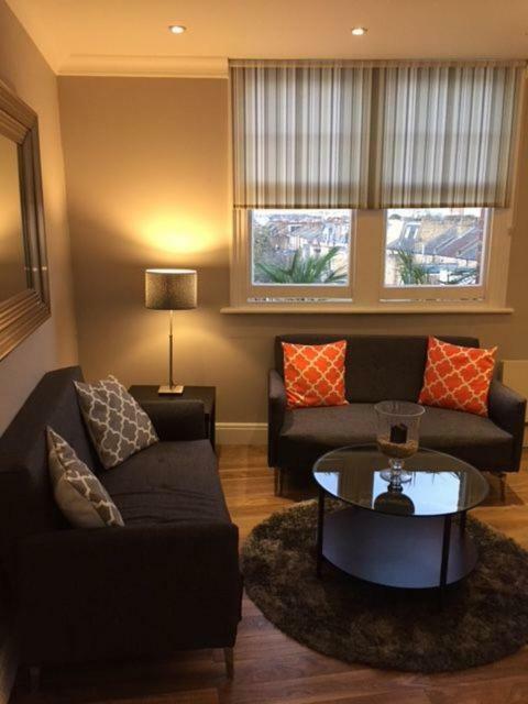 Appartement Stunning 2 Bed Flat Shepherds Bush à Londres Extérieur photo